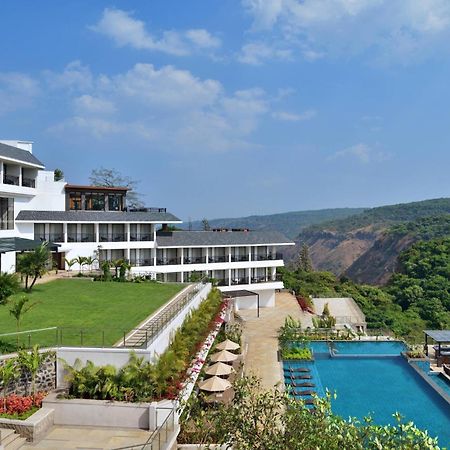 Courtyard By Marriott Mahabaleshwar Hotel Buitenkant foto