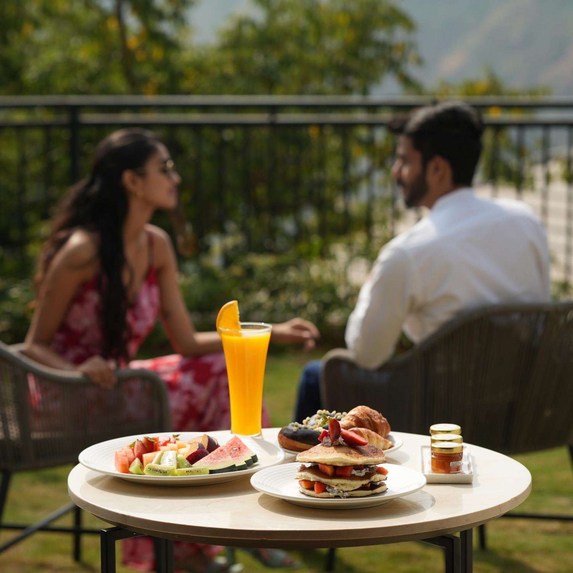 Courtyard By Marriott Mahabaleshwar Hotel Buitenkant foto