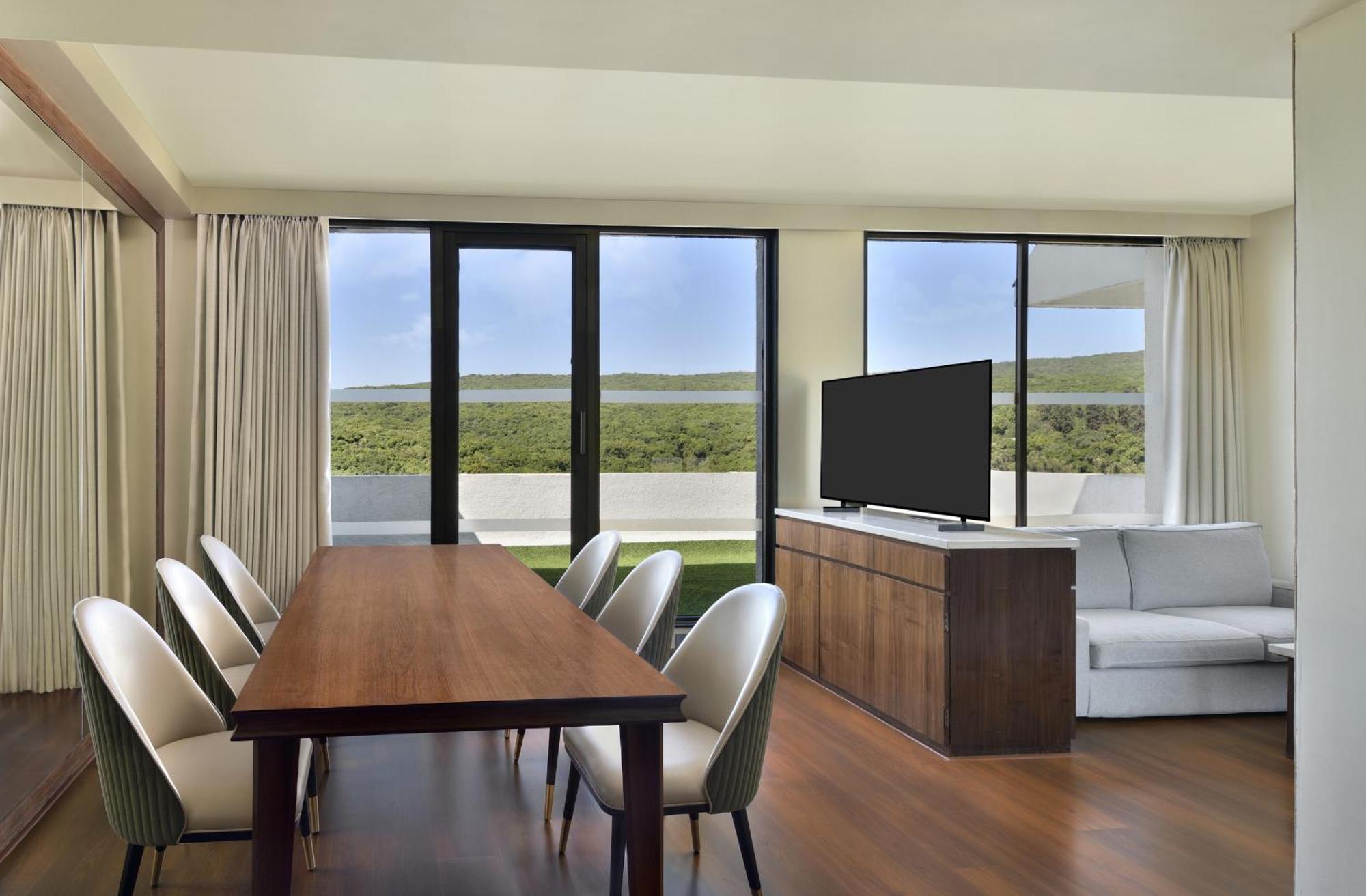 Courtyard By Marriott Mahabaleshwar Hotel Buitenkant foto