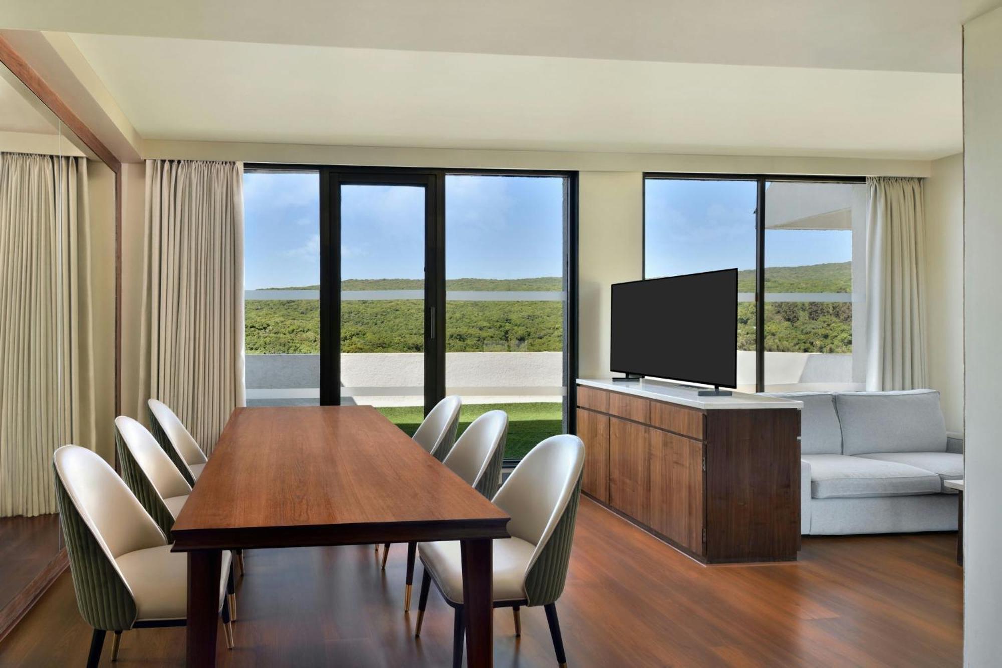 Courtyard By Marriott Mahabaleshwar Hotel Buitenkant foto