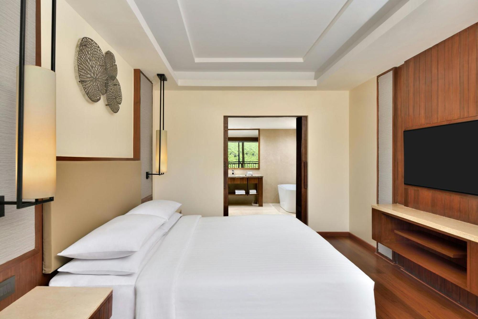 Courtyard By Marriott Mahabaleshwar Hotel Buitenkant foto