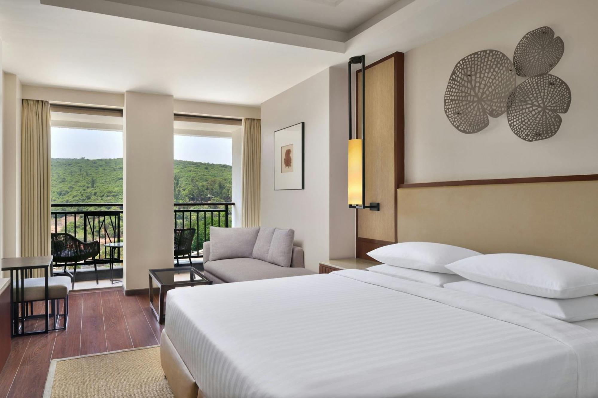 Courtyard By Marriott Mahabaleshwar Hotel Buitenkant foto