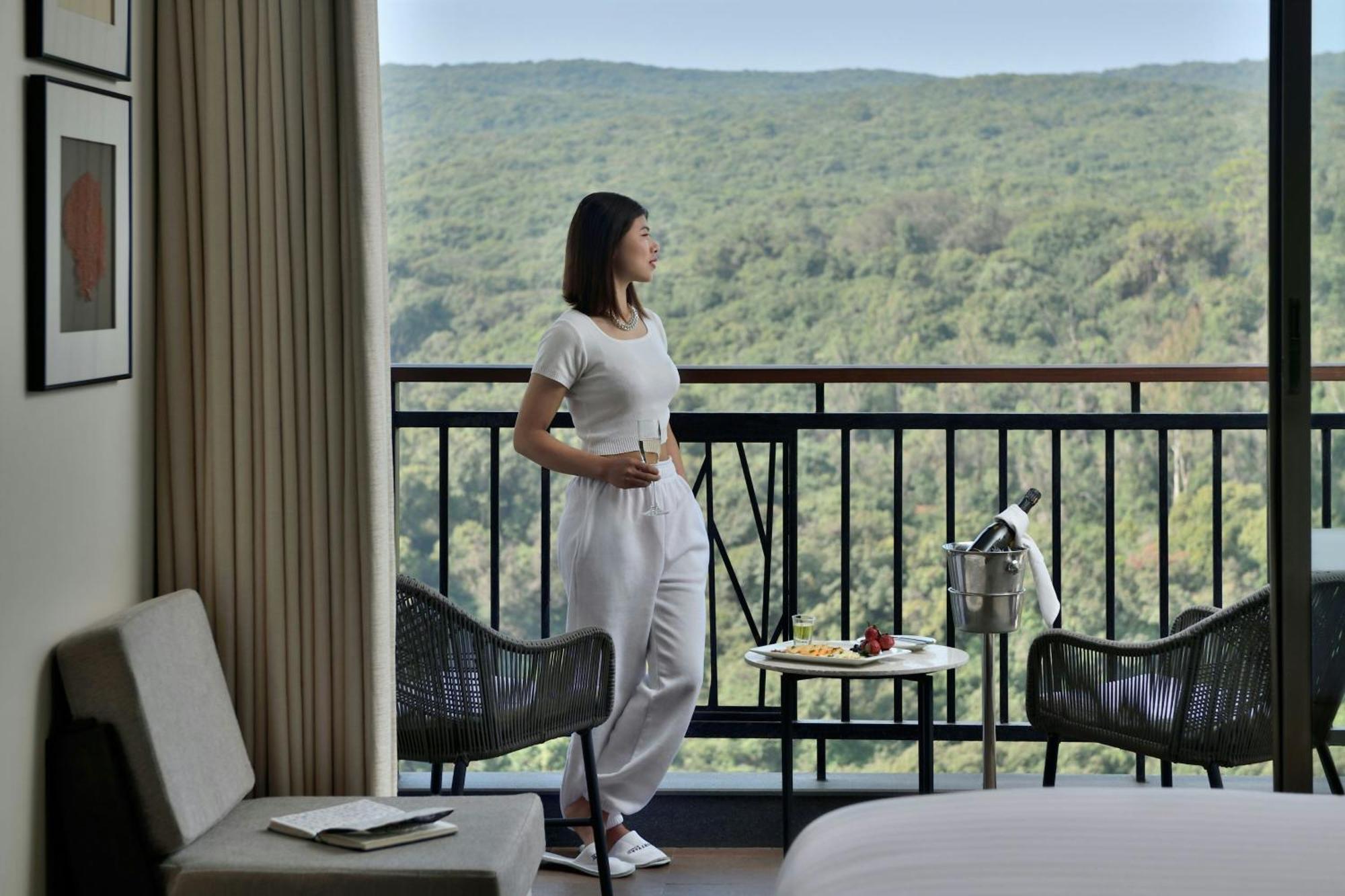 Courtyard By Marriott Mahabaleshwar Hotel Buitenkant foto
